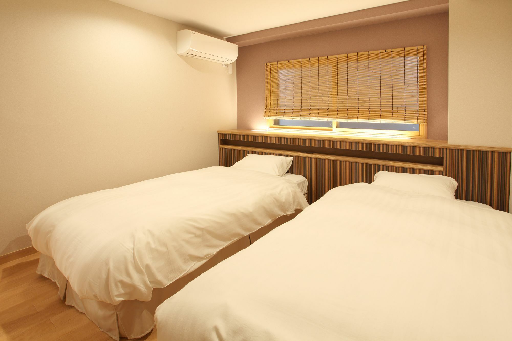 Condominium Hotel Keyakian Tokyo Nihonbashi Bagian luar foto